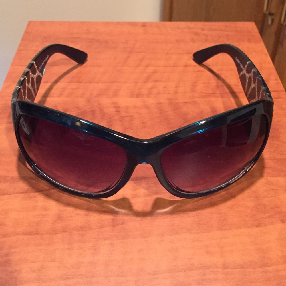Women’s Teal Sunglasses